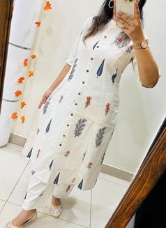 Miss Shamana Working Lady - escort in Dubai Photo 4 of 4