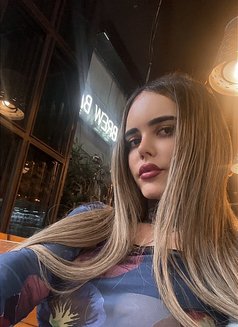 miss sky - Transsexual escort in İstanbul Photo 20 of 21