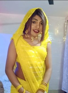 Miss Sonam only for online service - Transsexual escort in Mumbai Photo 9 of 28