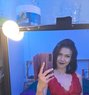 Miss D42 - Acompañante in Phuket Photo 1 of 4