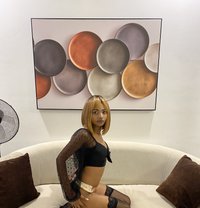 Miss T - escort in Nairobi Photo 2 of 3