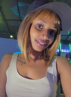 Miss T - escort in Nairobi Photo 3 of 3