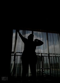 Miss V - escort in Nairobi Photo 4 of 4