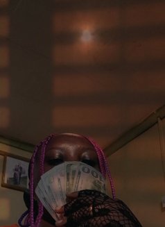 Miss V - dominatrix in Nairobi Photo 5 of 10