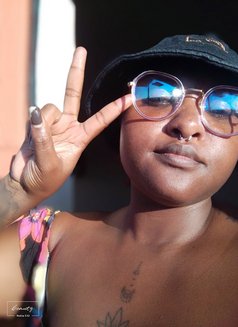 Miss V - dominatrix in Nairobi Photo 10 of 10