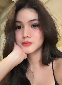 Miss Valerie - just arrived - escort in Bangkok Photo 19 of 22