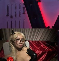 Miss Vee - dominatrix in Bangkok