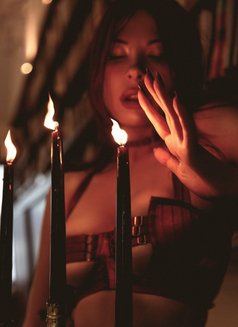 Miss Venus Rose - dominatrix in Taipei Photo 8 of 8