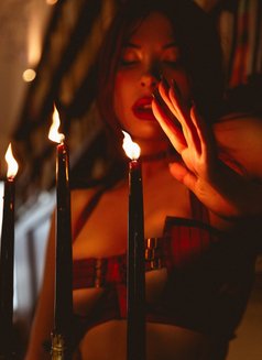 Venus Rose (Australian) - dominatrix in Hong Kong Photo 8 of 11