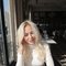 Victoria Total Blond - puta in Dubai Photo 3 of 9