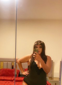 Miss world Daina - Transsexual escort in Beirut Photo 10 of 15