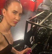 Miss Yuna - Dominadora in Copenhagen