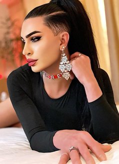 Miss Zara Xxl - Transsexual escort in Dubai Photo 20 of 20