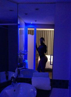 Miss Zaza - Transsexual escort in Cape Town Photo 3 of 19