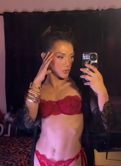 Miss Zie (Top & Bottom) - Acompañantes transexual in Ajmān Photo 9 of 16