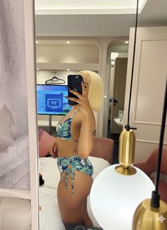 Misscandy - puta in Riyadh Photo 3 of 3