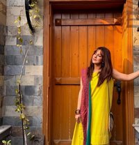 Misshi - puta in Sharjah