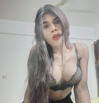 Misskelly - Transsexual escort in Noida Photo 8 of 12