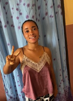 Misslewis - Acompañantes transexual in Abuja Photo 2 of 3