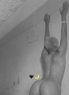 Misssweet Nudes, Videos and Video Call - Transsexual escort in Nairobi Photo 2 of 3