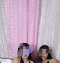 2girl with 3som cam meet session - puta in New Delhi