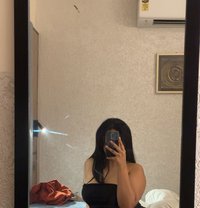 Misstress Ranjana - Male dominatrix in London