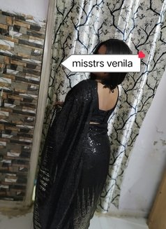 Misstrs Venila nude cam online services - puta in Hyderabad Photo 4 of 4