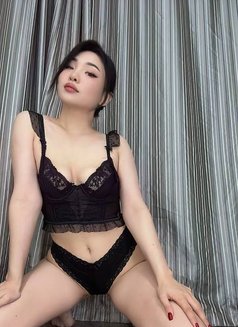 Missy - escort in Hong Kong Photo 12 of 13