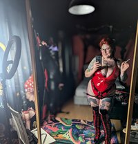 Misszoes - dominatrix in Birmingham