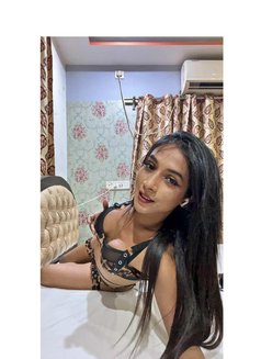 Misti Roy - Acompañantes transexual in Ahmedabad Photo 29 of 30