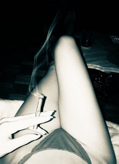 Mistress 6ixx . Fatale Devine Siren - dominatrix in Vancouver Photo 6 of 7