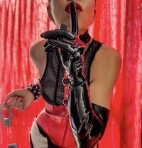 Mistress Alana - Dominadora in Marbella