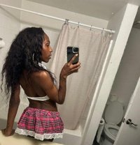 Mistress Alyssa - Transsexual escort in Bangkok