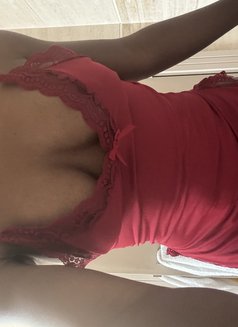 Mistress Amara Black British Domme - Dominadora in Dubai Photo 6 of 6