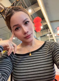 Mistress Angel Versatile - Transsexual escort in Jakarta Photo 21 of 21