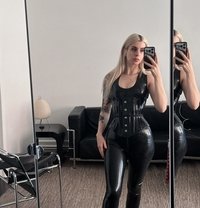 Mistress Annie - dominatrix in Brussels