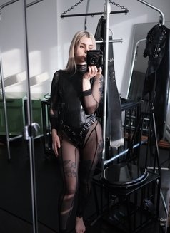 Mistress Annie - dominatrix in Kiev Photo 6 of 8