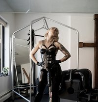 Mistress Annie - Dominadora in Toronto