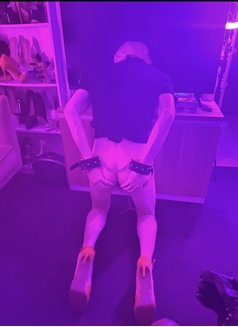 Mistress Anya Best Bdsm Queen In Dubai - Dominadora in Dubai Photo 18 of 25