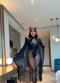 Mistress Anya Best kink Queen In Dubai - Dominadora in Dubai Photo 1 of 29