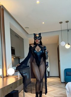 Mistress Anya Best kink Queen In Dubai - Dominadora in Dubai Photo 2 of 29