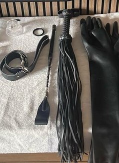 Mistress Anya Best kink Queen In Dubai - Dominadora in Dubai Photo 23 of 28