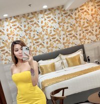 MISTRESS AVAILABLE CAM SHOW MEETINGS - Transsexual escort in Bangkok