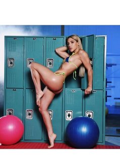 Mistress Bella - dominatrix in Manchester Photo 6 of 7