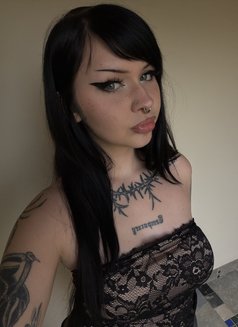 Mistress Bella - dominatrix in Ho Chi Minh City Photo 2 of 9