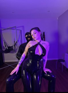 Mistress Bella - dominatrix in Tel Aviv Photo 3 of 11