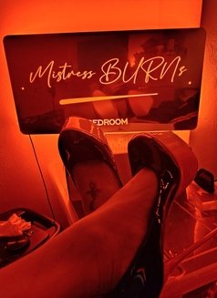 Mistress Burn - puta in Dubai Photo 17 of 17