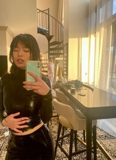 Mistress Cleo - Dominadora in Milan Photo 2 of 11