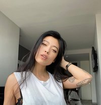 Mistress Cleo - Dominadora in Düsseldorf