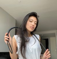 Mistress Cloé - escort in Milan